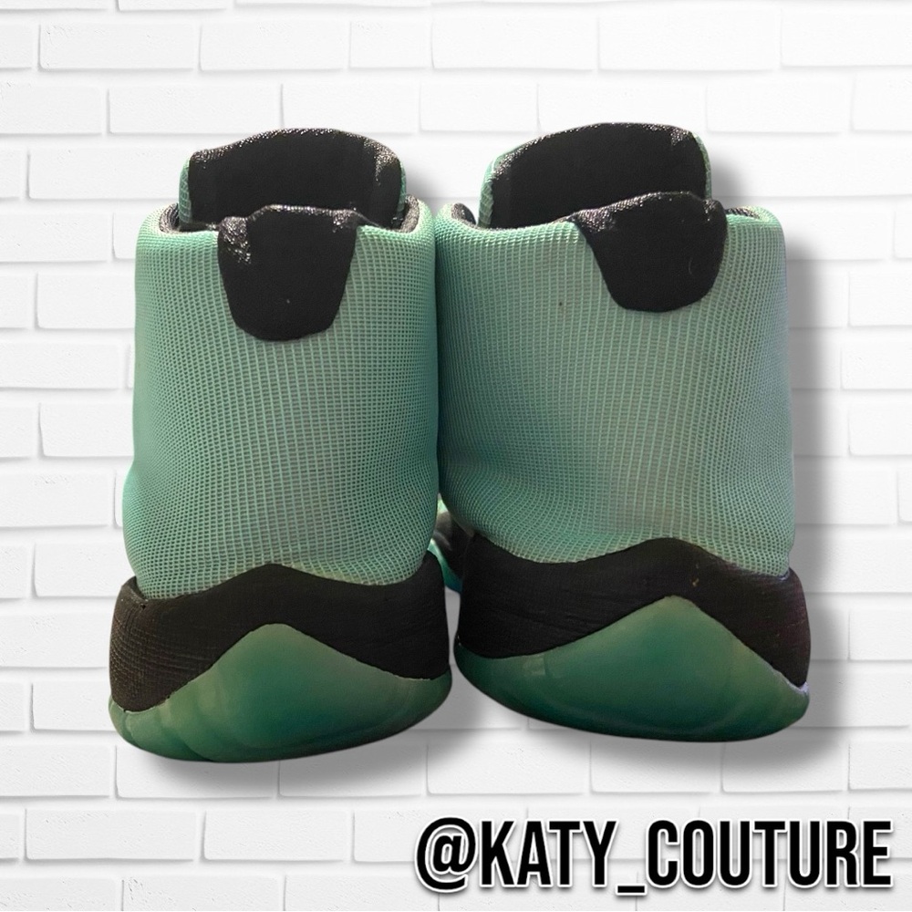 AIR JORDAN FUTURE GG 'BLEACHED TURQUOISE' SNEAKERS, KIDS 4, EUC.